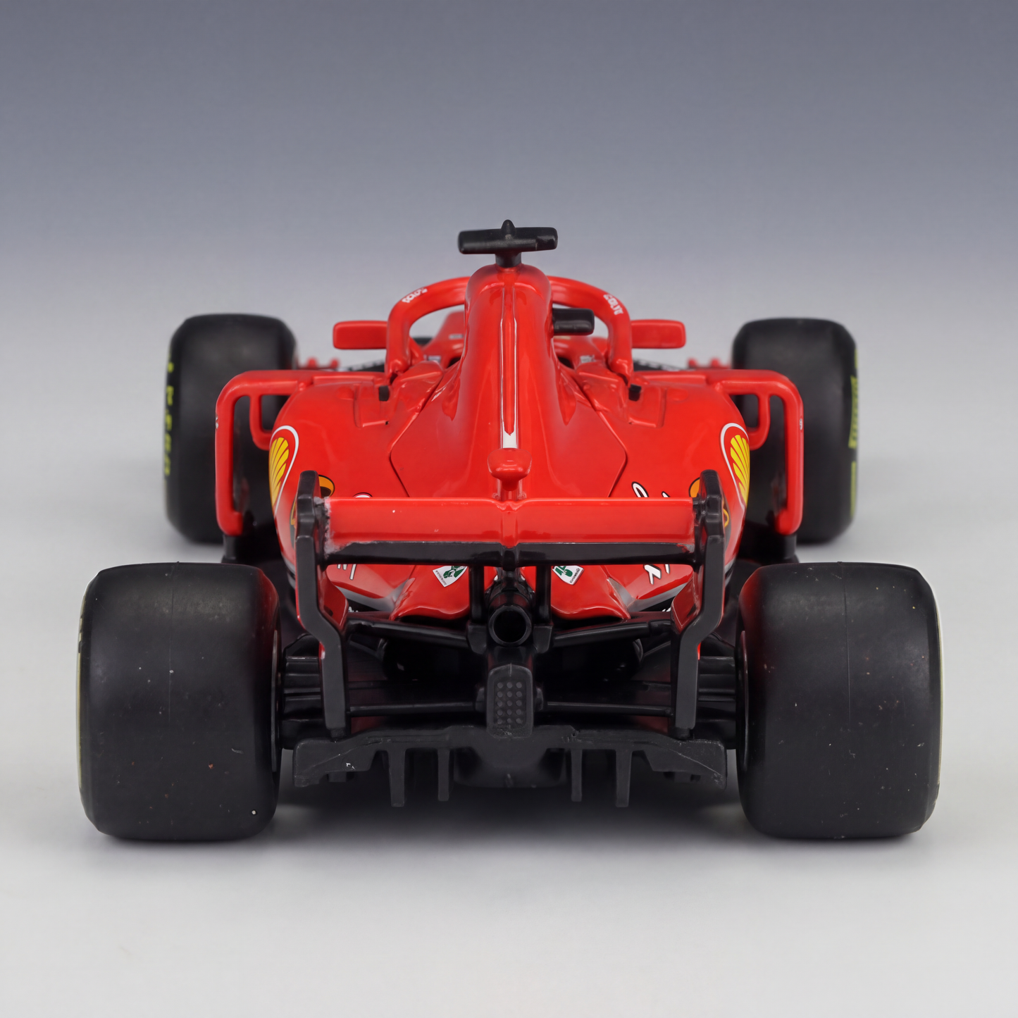 F1 - Diseño Realista